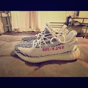 Yezzy 350 boost ( Zebra )